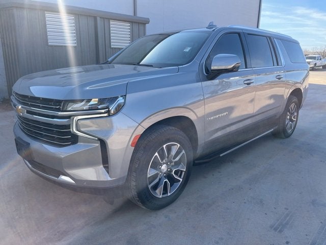 2023 Chevrolet Suburban LT
