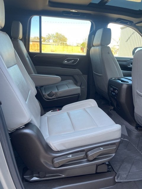 2023 Chevrolet Suburban LT