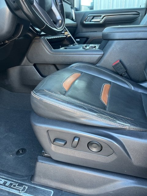 2025 GMC Sierra 3500 HD AT4