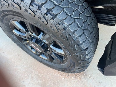 2025 GMC Sierra 3500 HD AT4