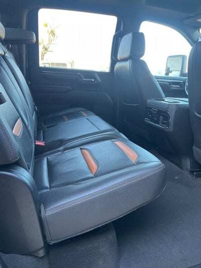 2025 GMC Sierra 3500 HD AT4