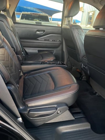 2022 Nissan Pathfinder Platinum