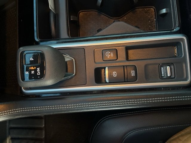 2022 Nissan Pathfinder Platinum