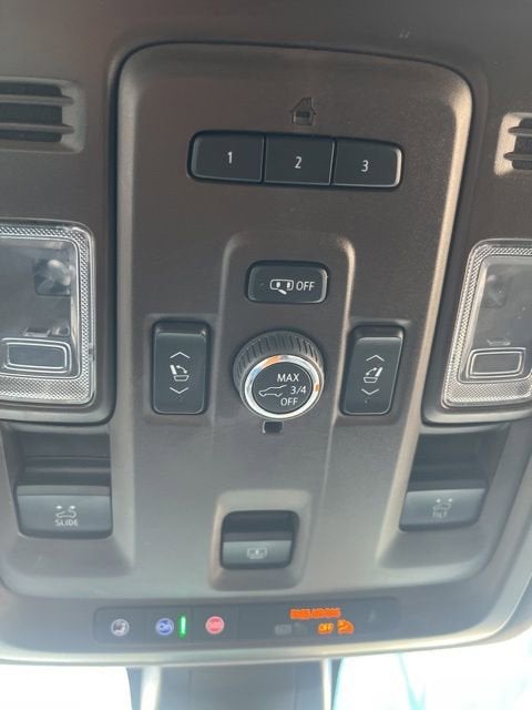 2022 GMC Yukon XL SLT