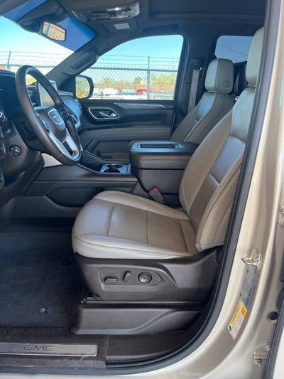 2023 GMC Yukon SLT
