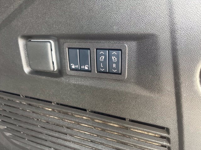 2025 GMC Yukon Denali Ultimate
