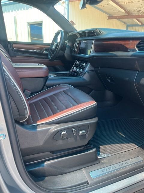 2023 GMC Yukon XL Denali Ultimate