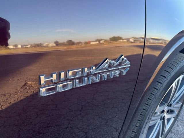 2023 Chevrolet Traverse High Country