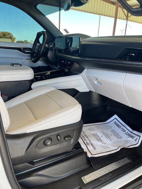 2025 Chevrolet Suburban Premier