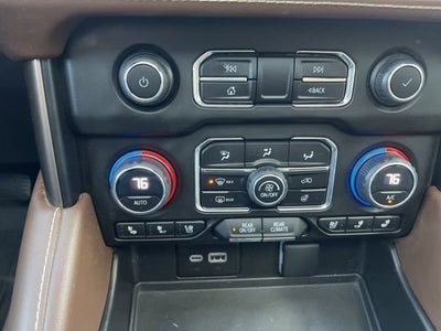 2023 Chevrolet Suburban High Country