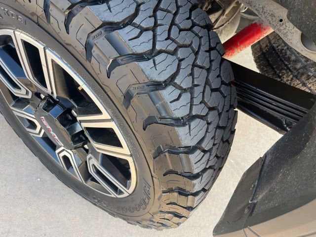 2023 GMC Sierra 2500 HD AT4