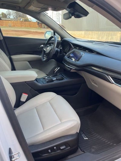 2020 Cadillac XT4 FWD Premium Luxury