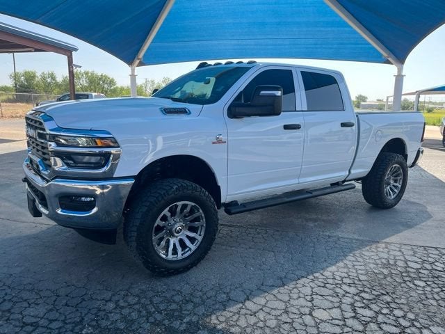 2025 RAM 2500 Tradesman Crew Cab 4x4 6'4" Box