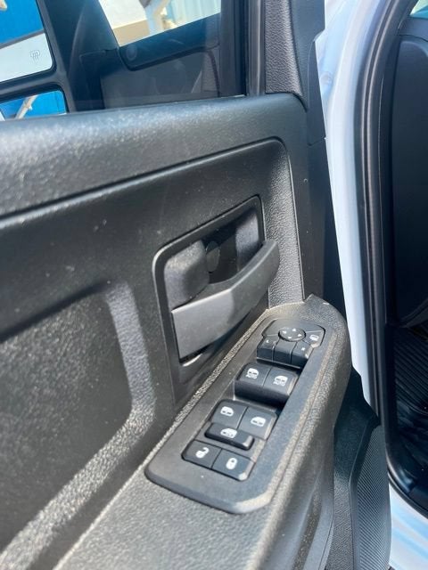 2025 RAM 2500 Tradesman Crew Cab 4x4 6'4" Box