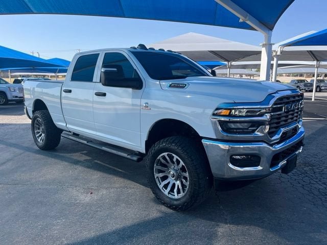 2025 RAM 2500 Tradesman Crew Cab 4x4 6'4" Box