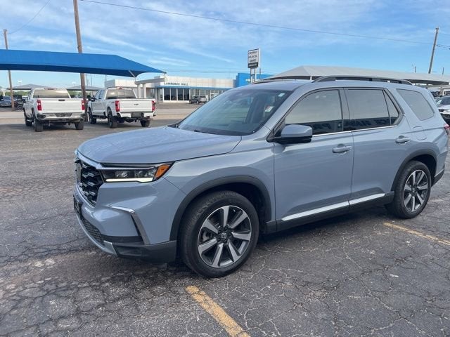 2024 Honda Pilot Touring 2WD's photo