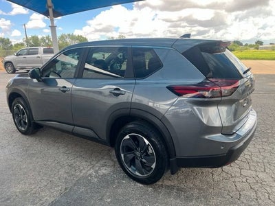 2024 Nissan Rogue SV FWD