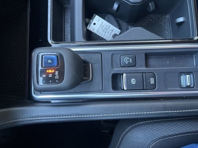 2022 Nissan Pathfinder SV