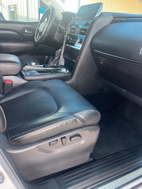 2024 INFINITI QX80 LUXE AWD