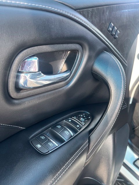 2024 INFINITI QX80 LUXE AWD