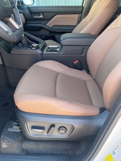 2025 Toyota 4Runner Hybrid TRD Off Road