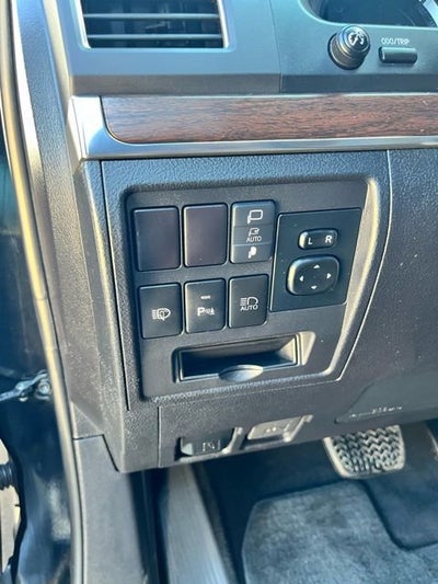 2019 Toyota Land Cruiser Base